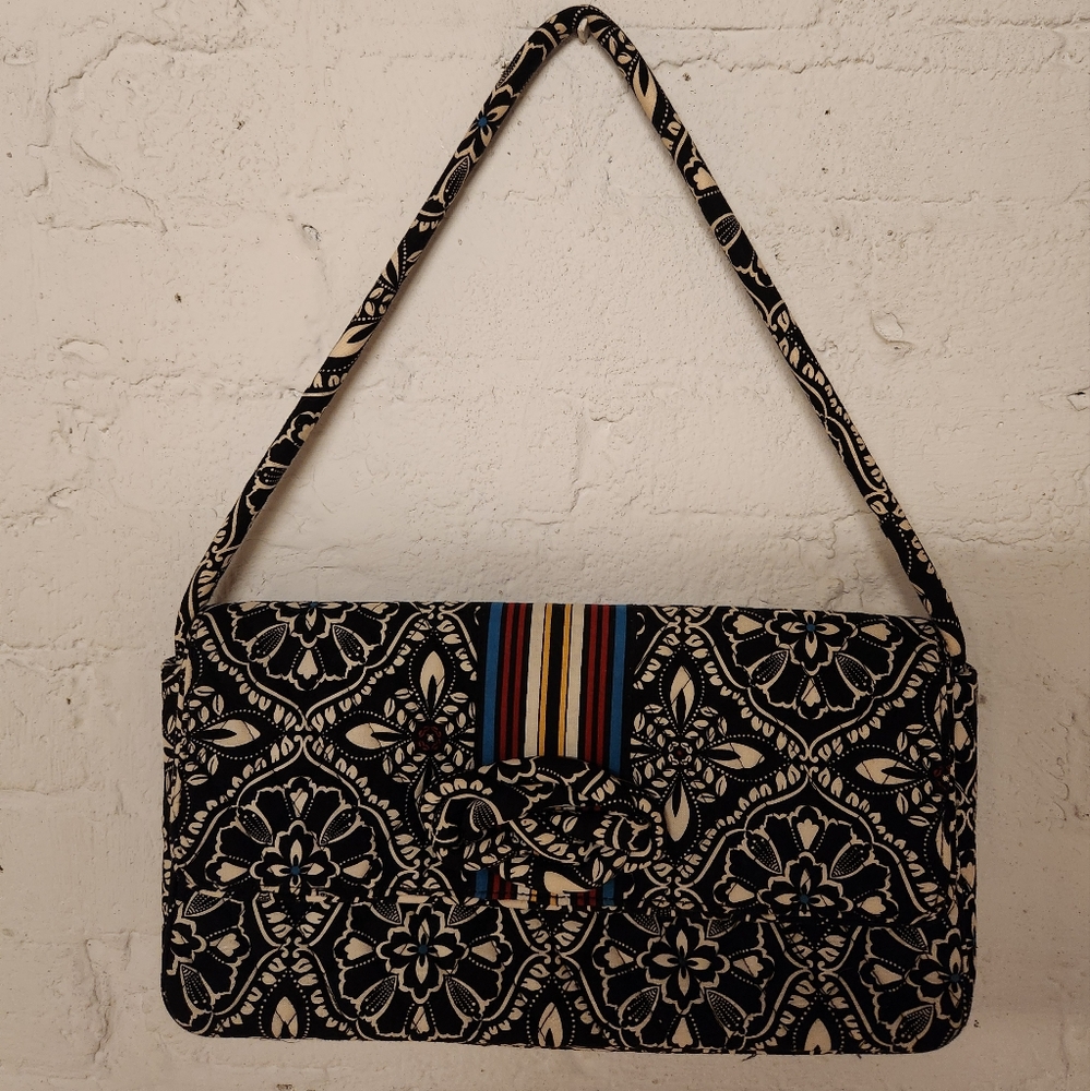 Vera Bradley Barcelona Womens Purse  Shoulder Bag w/flap closure and knot detail
